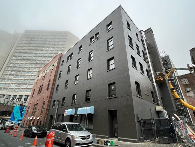 Building Photo - Granville House