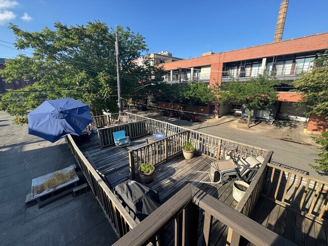 Photo - 1344 N North Park Avenue