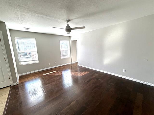 Photo - 2347 Bloomfield Dr