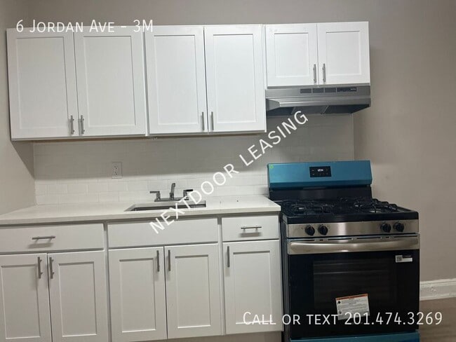 Building Photo - 6 Jordan Ave Unit 3M