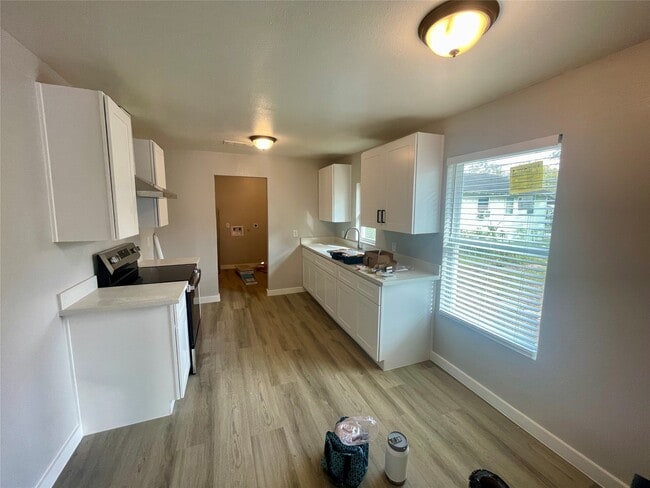 Photo - 504 N 8th St