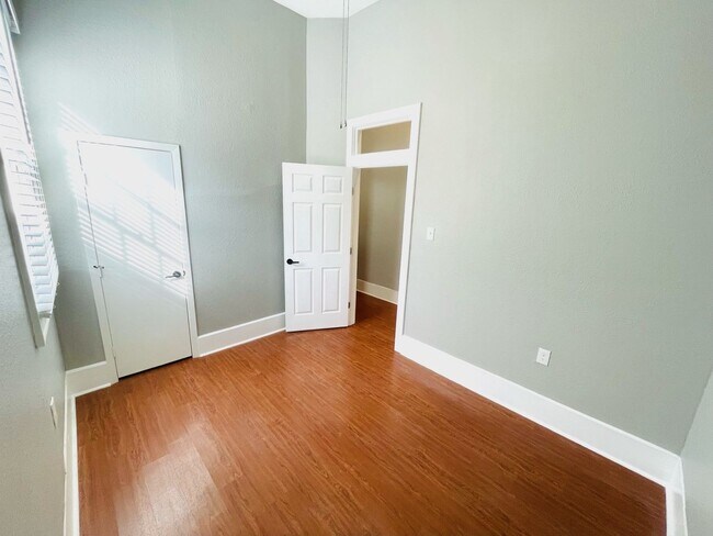 Photo - 828 CLOUET ST, New Orleans, LA 70117 Unidad 826