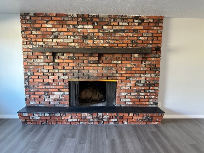 Photo - Updated 2-Bedroom 1 Bathroom Near Whitewat...