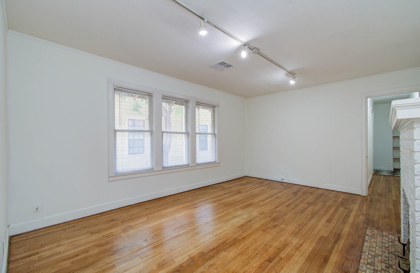 Photo - 1428 Wentworth St
