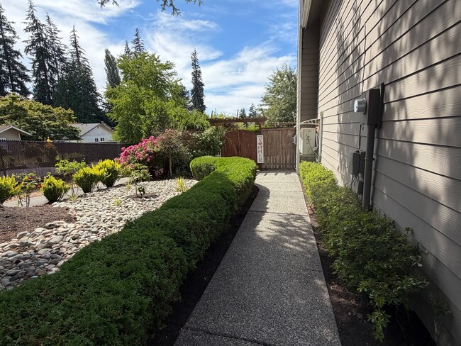 Photo - 3709 170th St SW