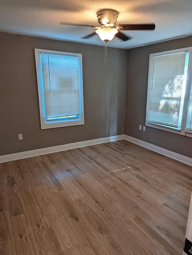 Photo - 2975 San Jacinto St