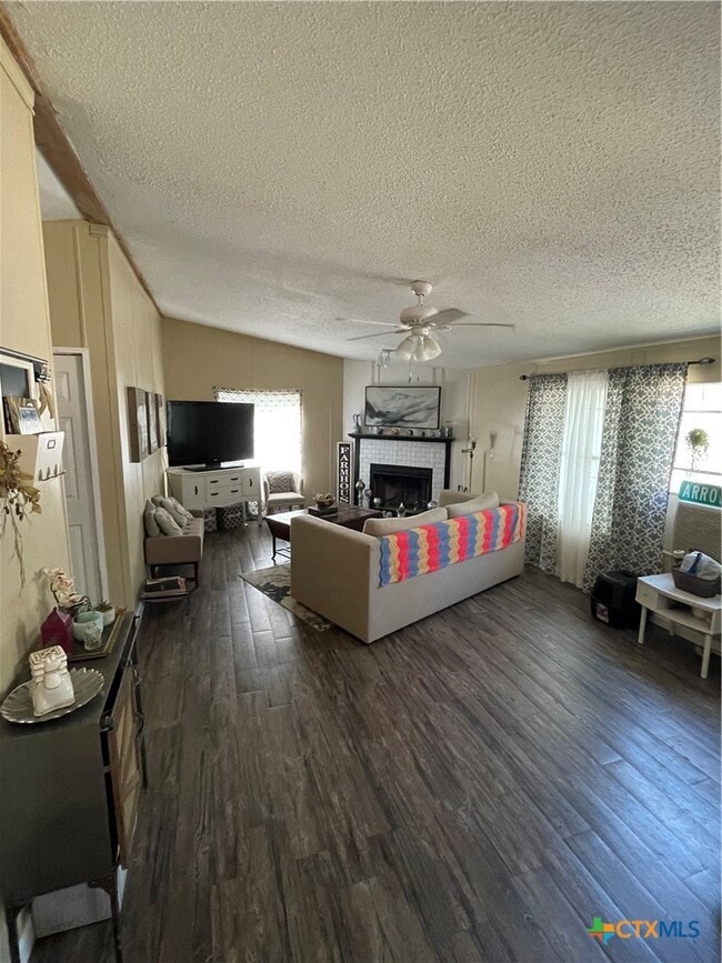 Photo - 627 Buck Trail