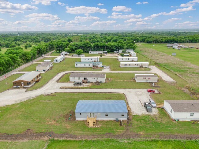 Photo - 112 Private Rd