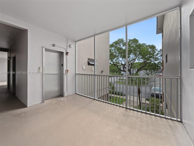 Photo - 2431 SW 82nd Ave Unit 203