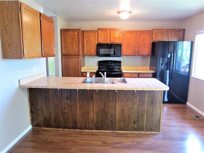 Photo - 3234 S Dudley St