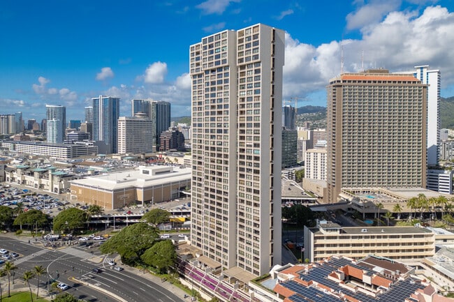 Yacht Harbor Towers