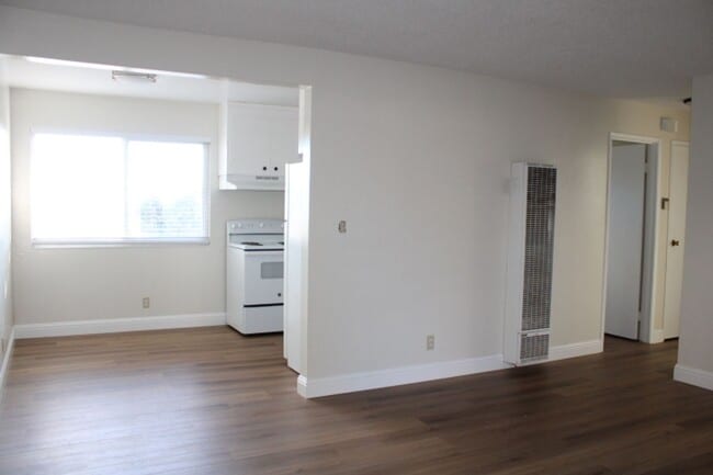 Photo - 5234 Sacramento Ave