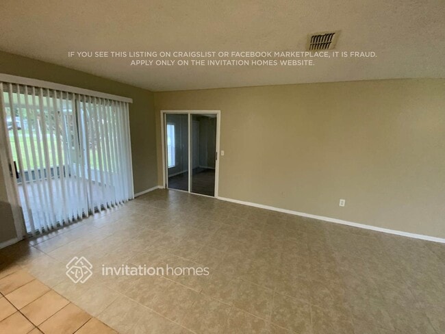 Photo - 806 Tappen Ct NE