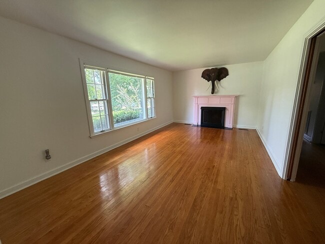 Photo - 1007 Fowler St