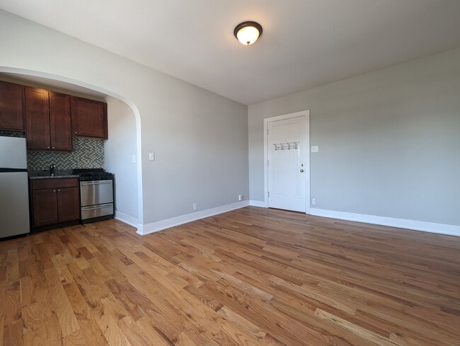 Photo - 4542 N Damen Ave Unit 412