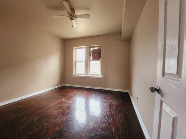 Photo - 2648 E 78th St Unit 5