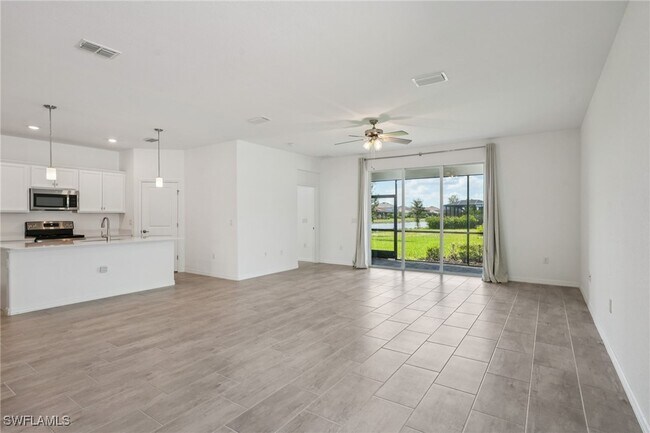 Photo - 2445 Orchard St