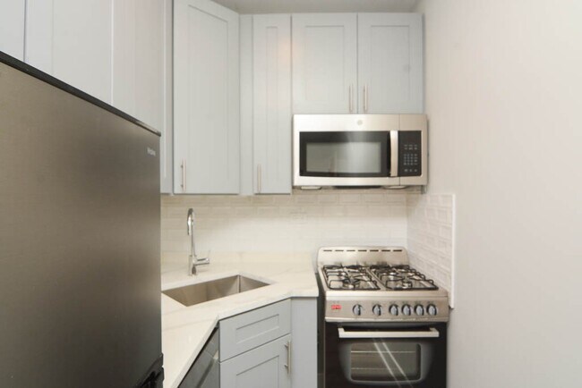 Photo - 545 W Belmont Ave Unit F6