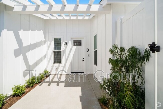 Building Photo - 243 E 20th St Unit D Rental
