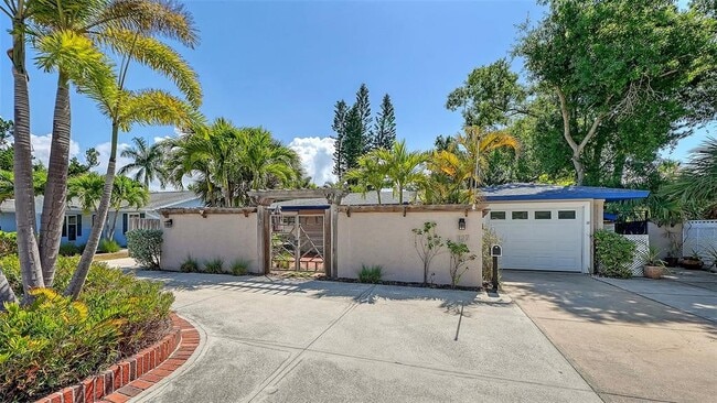Photo - 1127 S Osprey Ave