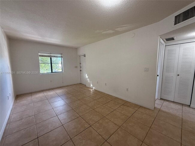 Photo - 22901 SW 88th Pl Unidad 205