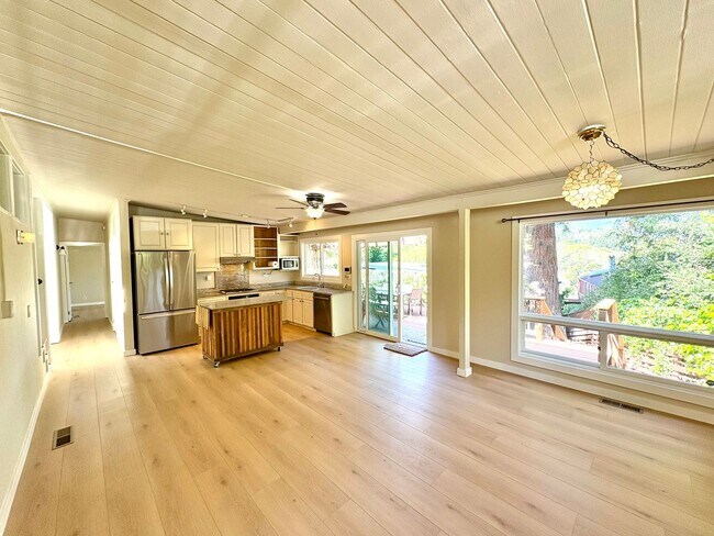 Photo - Charming 3bd/3ba Home With Cottage Mill Va...