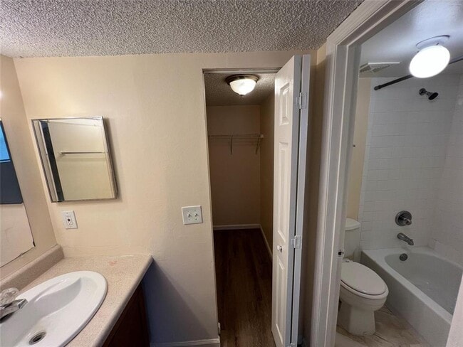 Photo - 2431 NW 56th Ave Unit 201