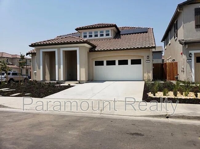 Building Photo - 385 Savannah Way