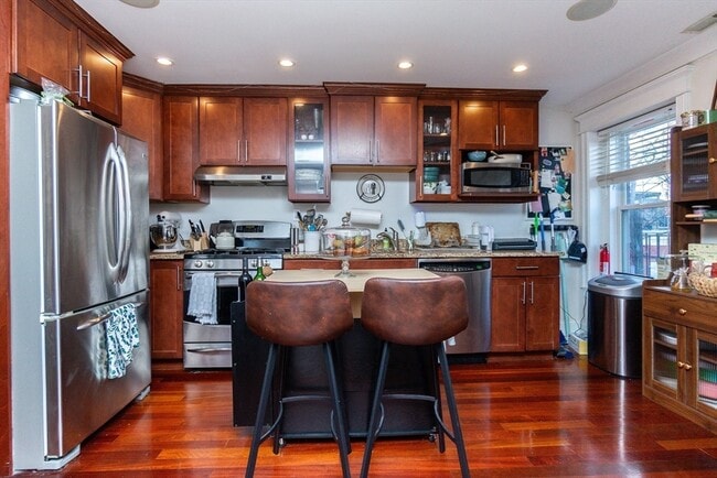 Photo - 632 E Broadway Unidad 4