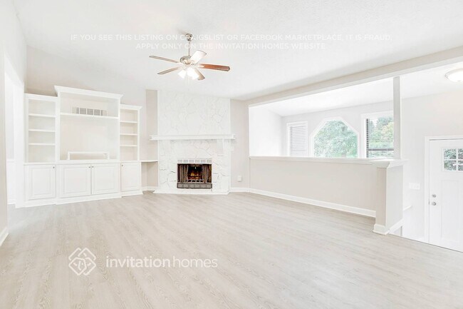 Photo - 4741 Carmichael Chase NE