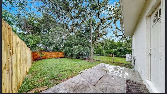 Photo - 9650 Starline Dr