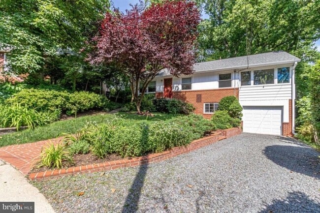 Photo - 5885 9th Rd N