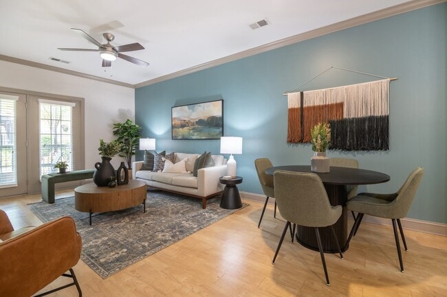 Photo - Hawthorne at the Summit