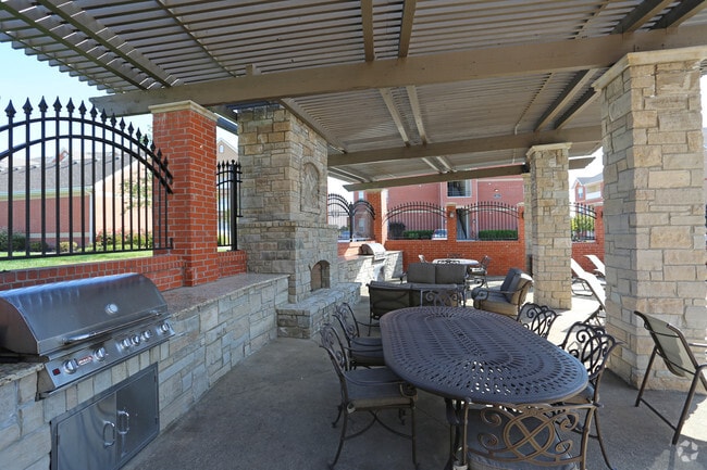 Kelly Park Apartments
