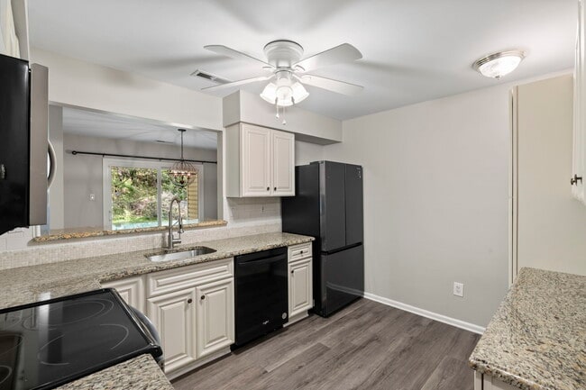 Photo - 114 Briarcliff Ct