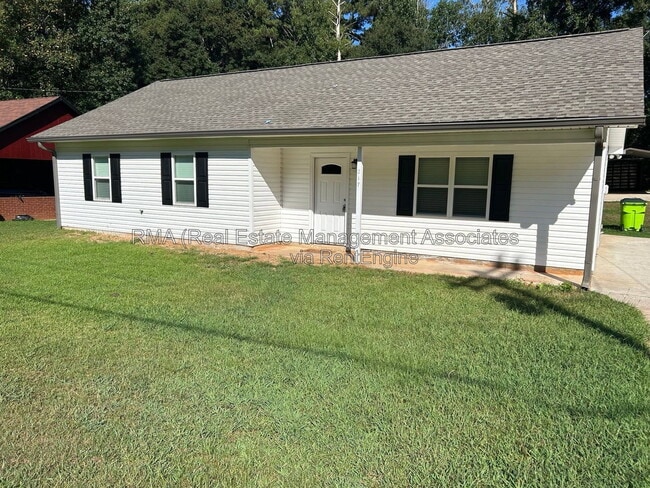 Building Photo - 217 Griffin Park Rd