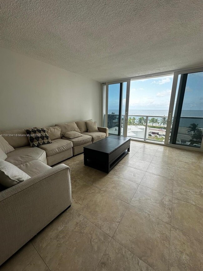 Photo - 1200 N Fort Lauderdale Beach Blvd Unidad 605