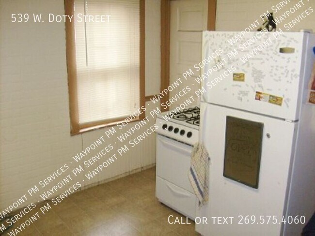 Photo - 539 W Doty St