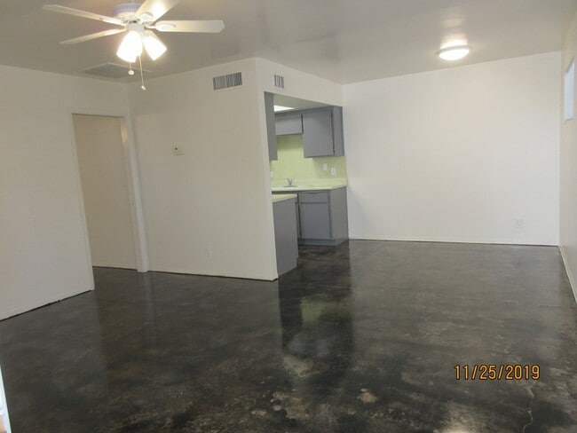Photo - 198 W Mariposa St Unit 1