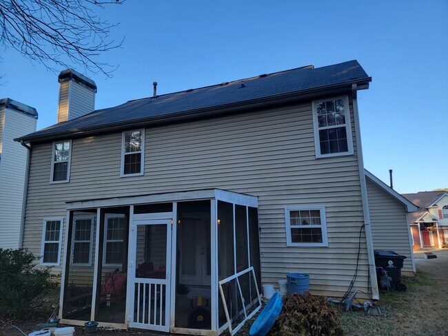 Photo - 40 Harbour Lake Dr