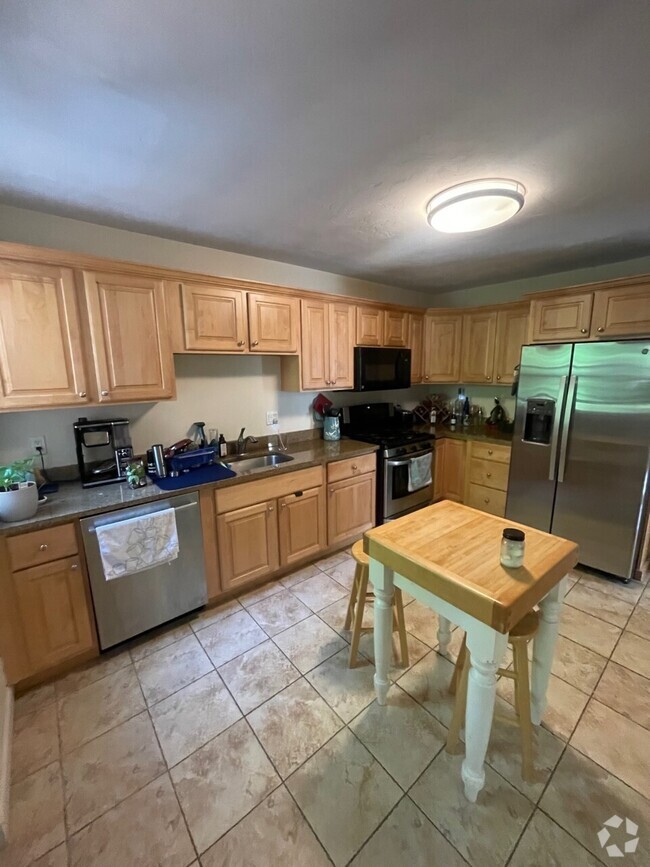 Building Photo - 93 Kilsyth Rd Unit 93 Kilsyth Road Rental