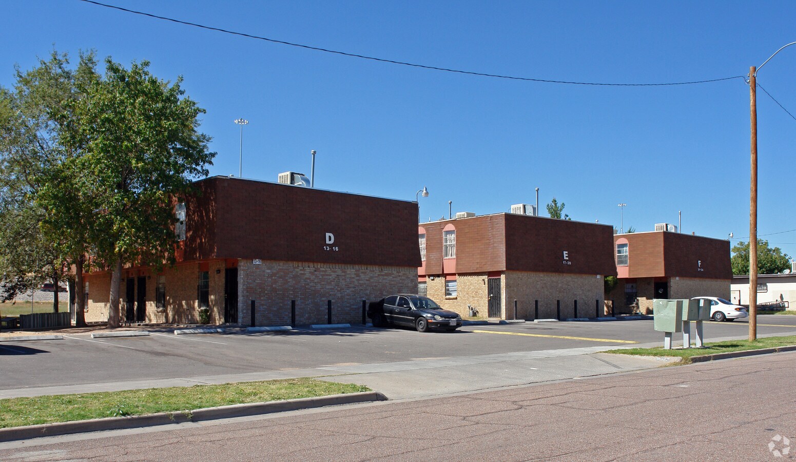 8937 Kenneth St - 8937 Kenneth St