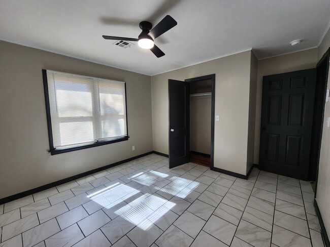 Photo - 3117 SW 37th St