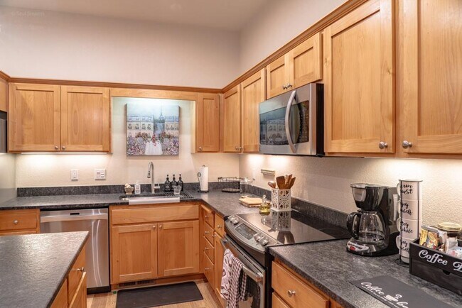 Photo - 237 Dunthorpe Dr
