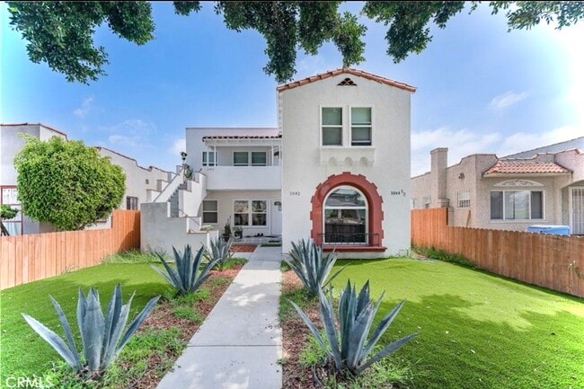 Photo - 1044 W 84th Pl