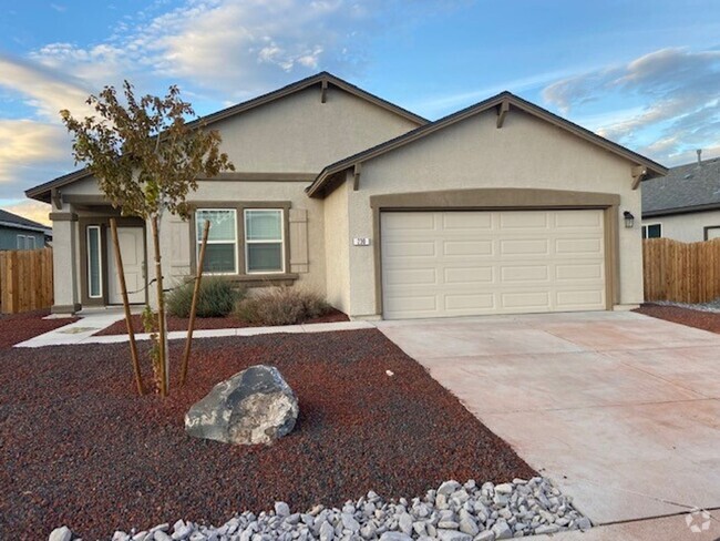 Building Photo - <b>Fernley 3 Bedroom Home<br><br>
