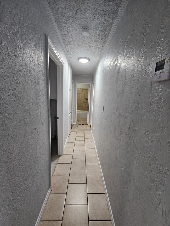 Photo - 2505 NW Lincoln Ave