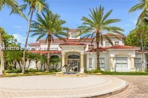 Photo - 3215 NE 184th St Unidad 14301