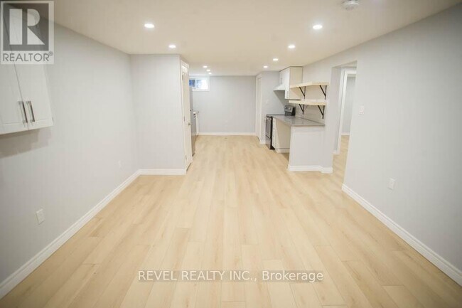 Photo - 415 Chatham St