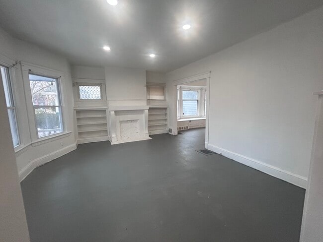 Photo - 12206 Locke Ave Unit Side